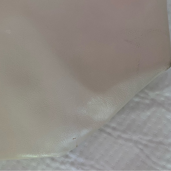 Call It Spring // Turkana White Tote - Picture 5 of 8